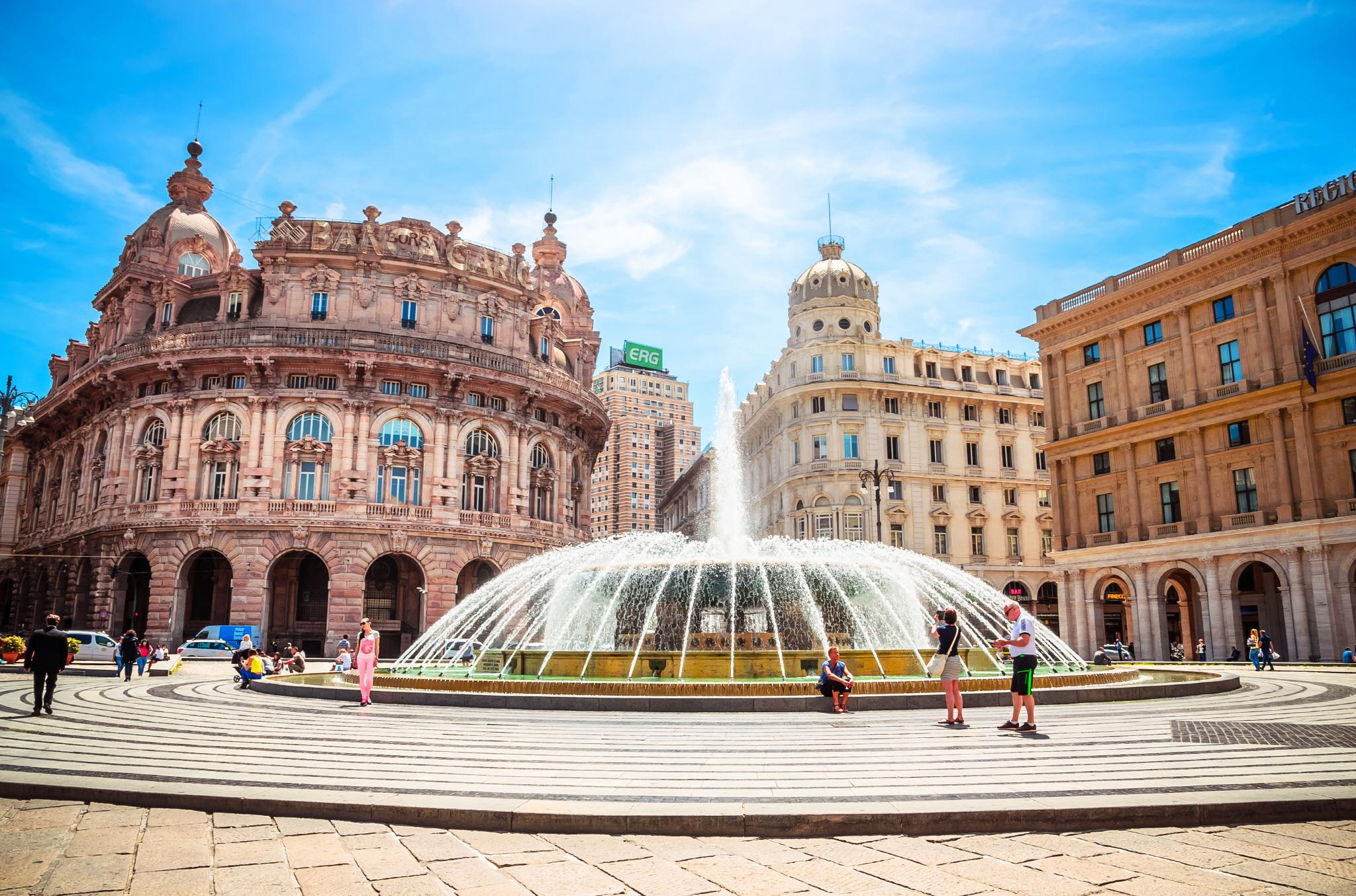 페라리 광장  Piazza de Ferrari