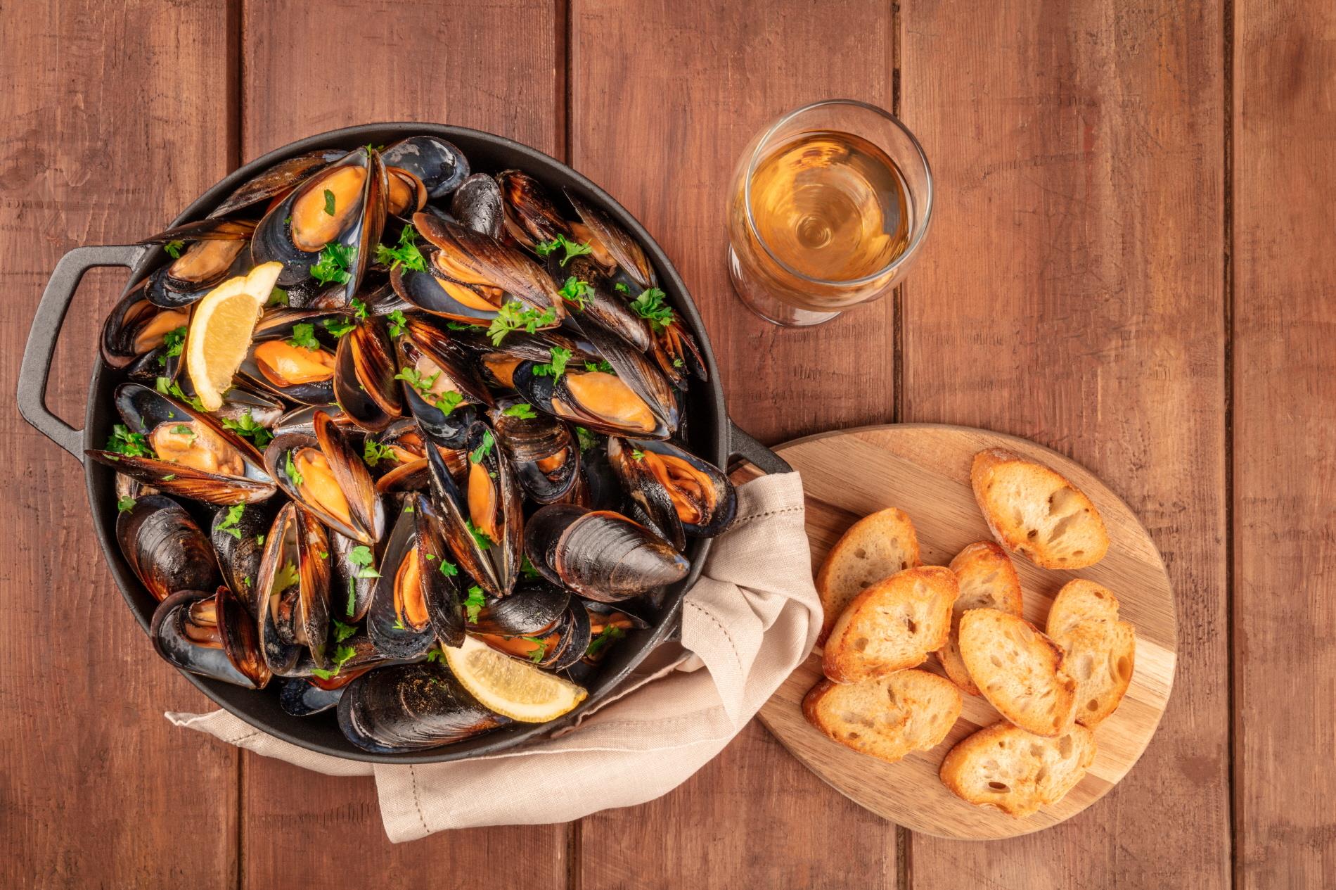 홍합 와인찜  Moules mariniere