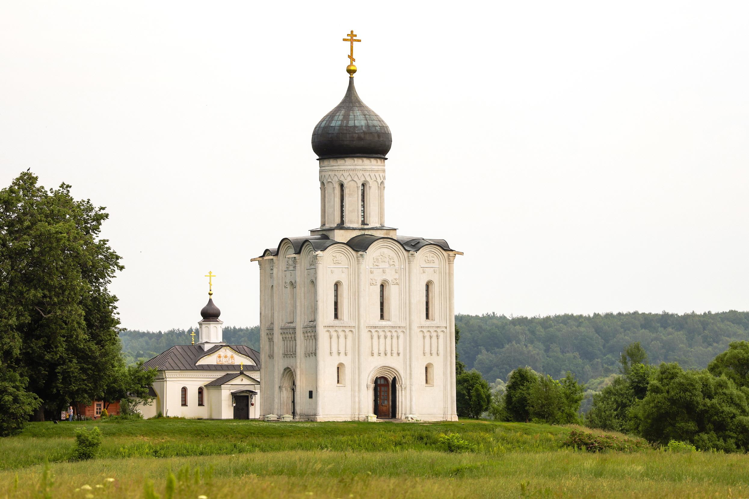 드미트리 성당  Cathedral of Saint Demetrius