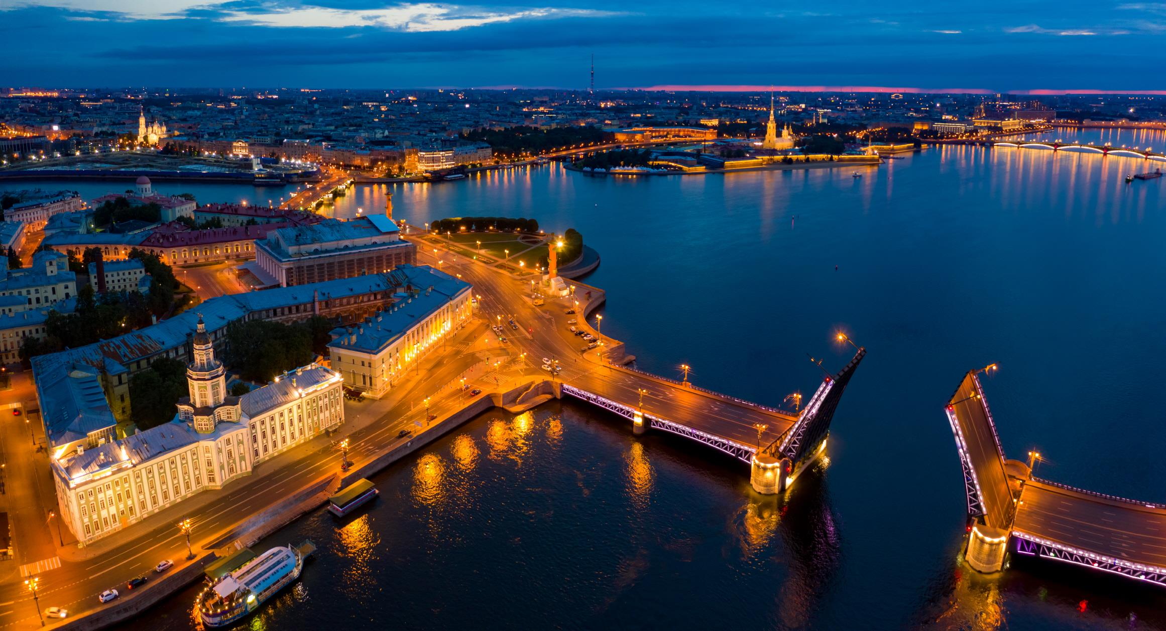 네바강 유람선  Neva River cruise ship