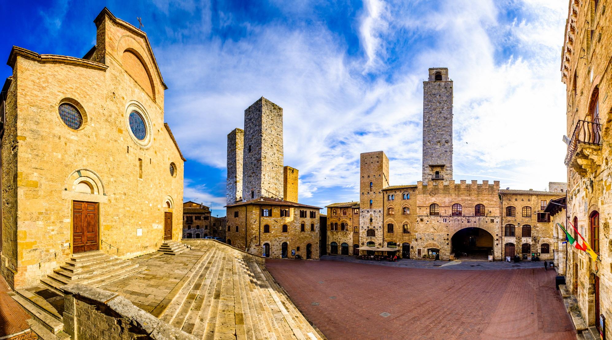 산지미냐노 두오모 광장  Piazza del Duomo