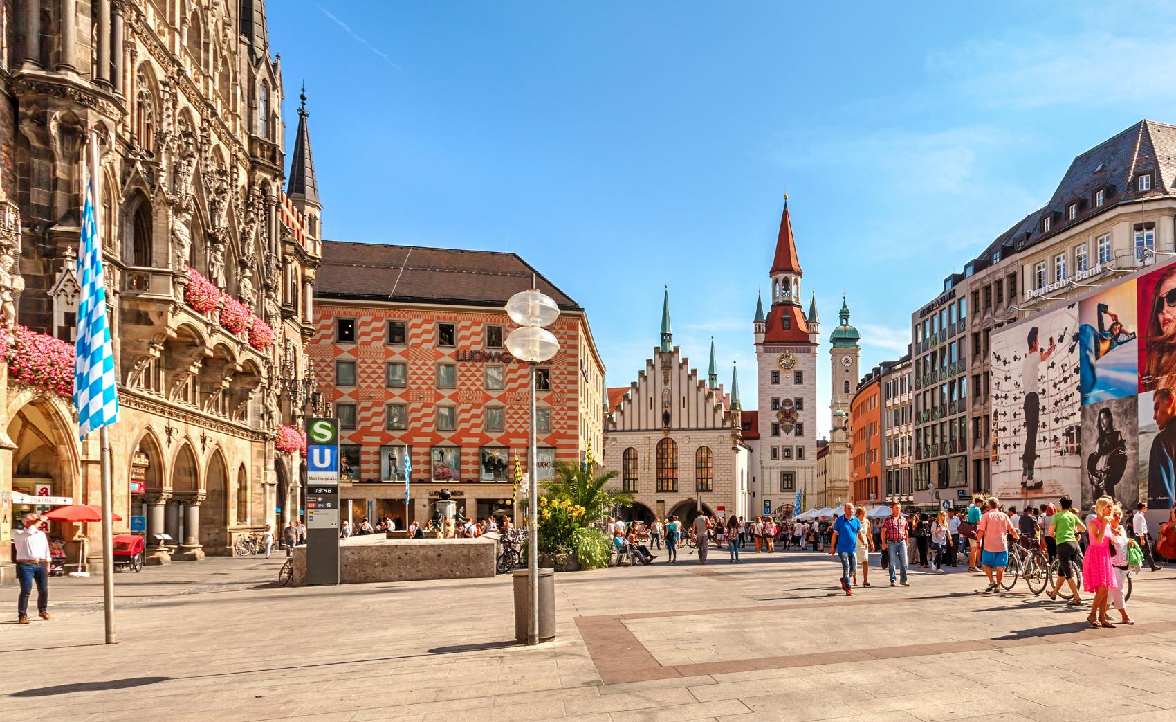 마리엔 광장  Marienplatz