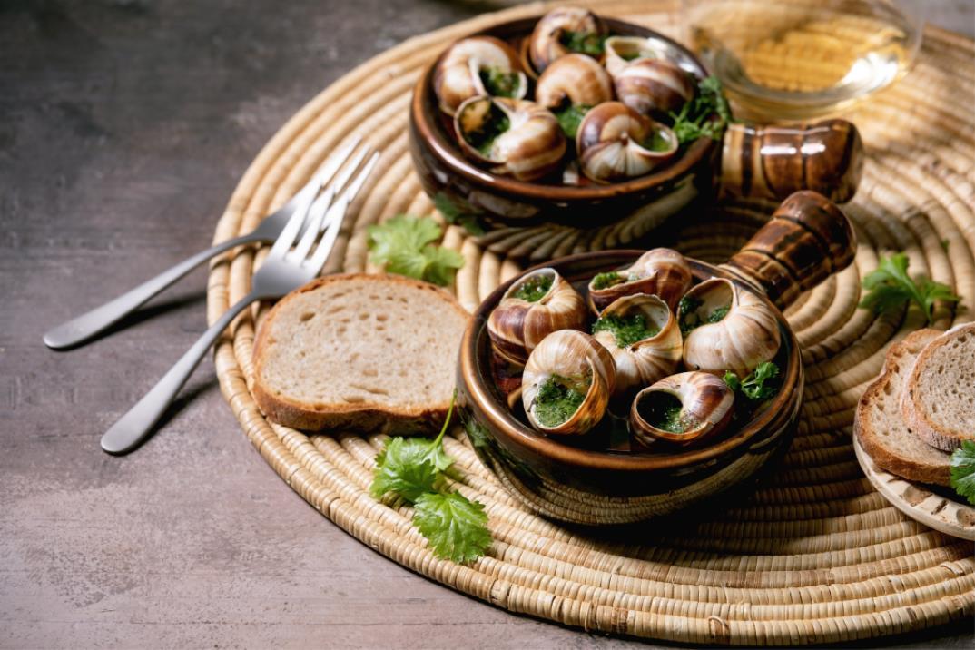 달팽이 요리  Escargot