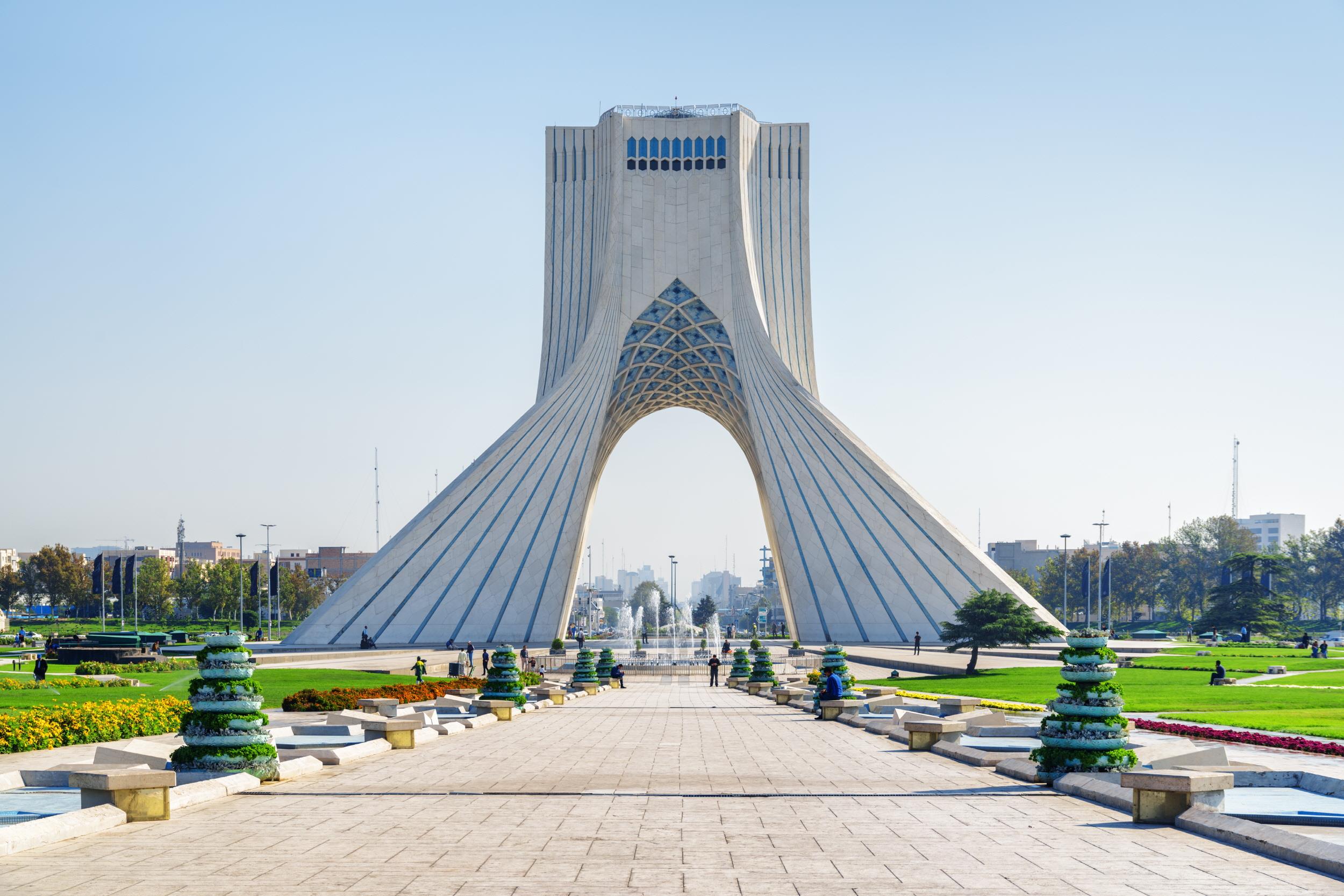 보르제 아자디 타워  Azadi Tower