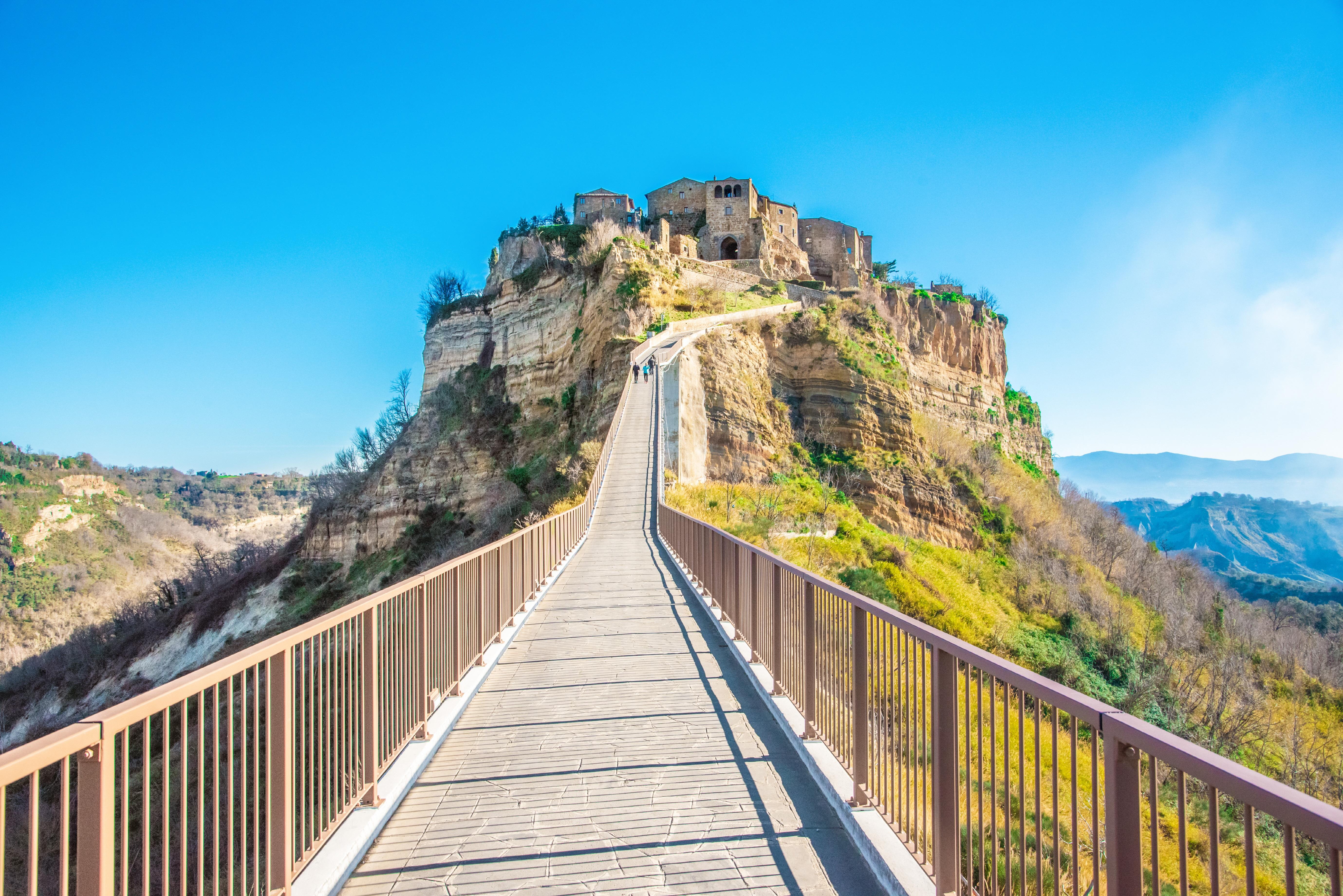 치비타 디 바뇨레조  Civita di Bagnoregio