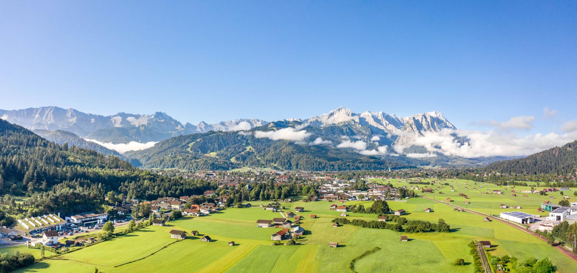 가르미슈파르텐키르헨 마을  GARMISCH-PARTENKIRCHEN