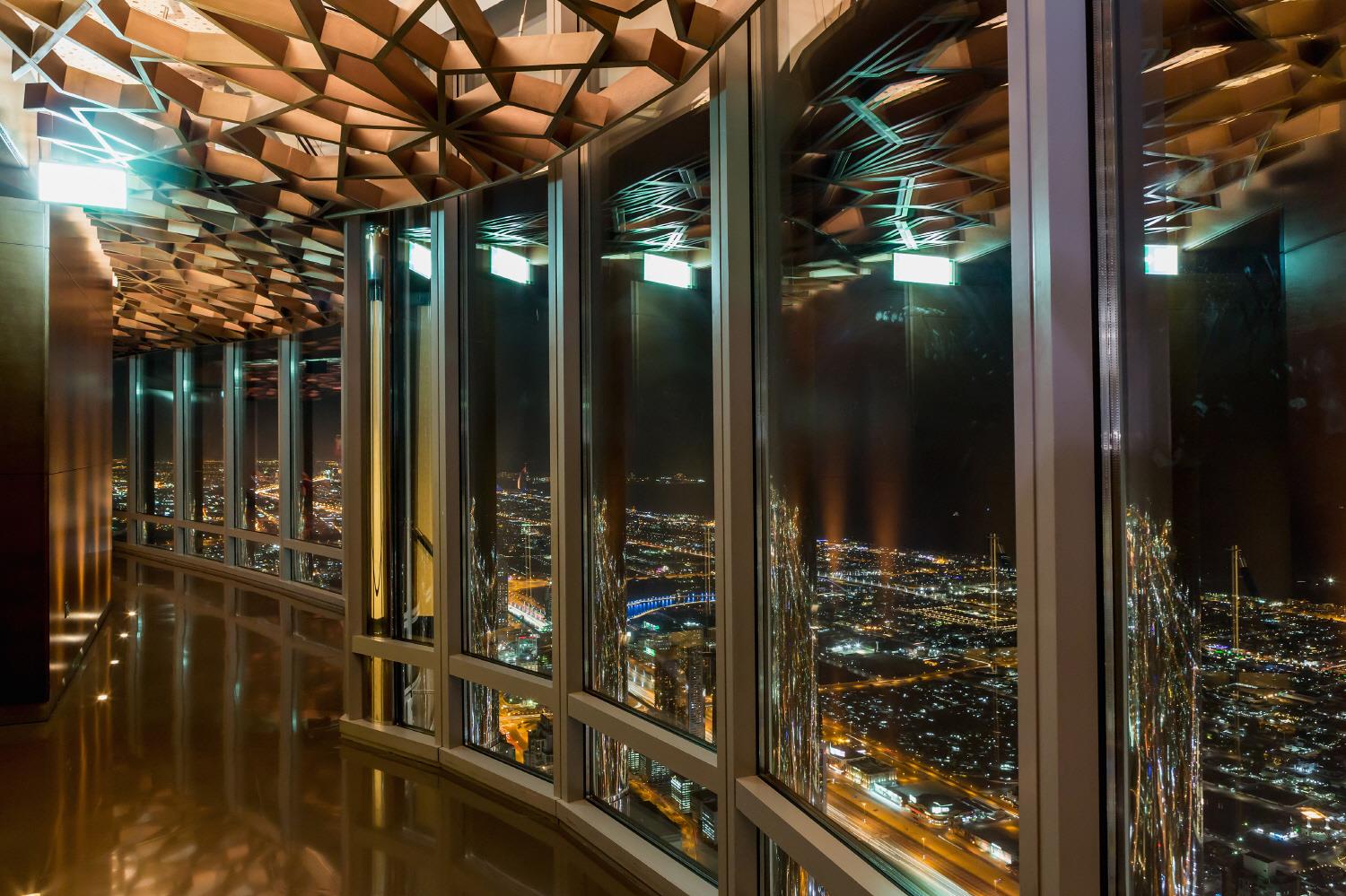 버즈칼리파 전망대  Burj Khalifa At The Top