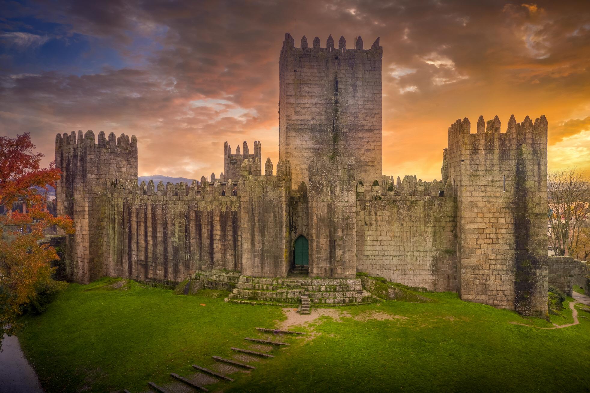 기마랑이스 성  Castelo de Guimaraes