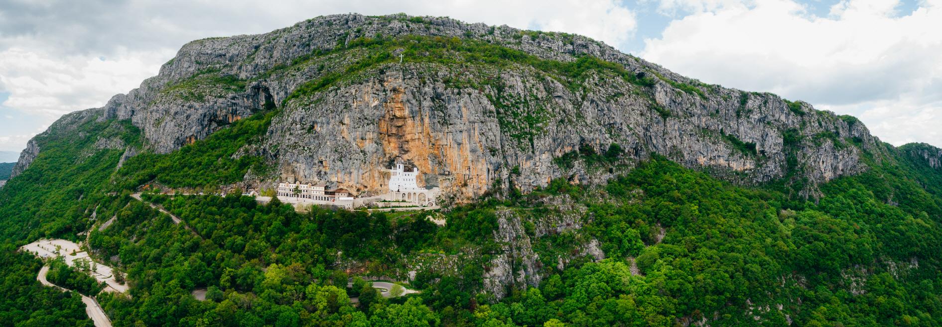 오스트로그 수도원  Ostrog Monastery