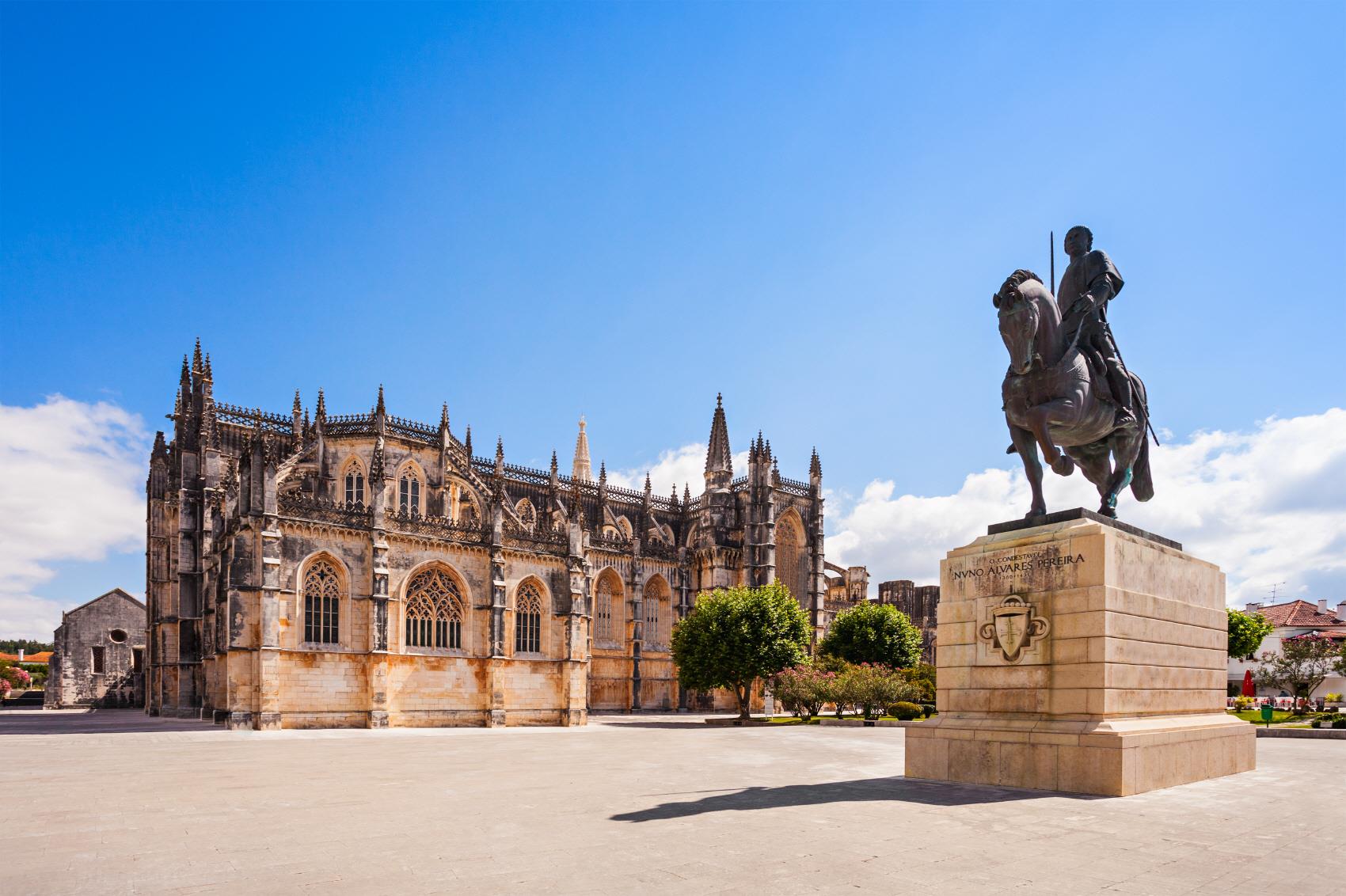 바탈랴 수도원  Mosteiro de Santa Maria da Vitoria