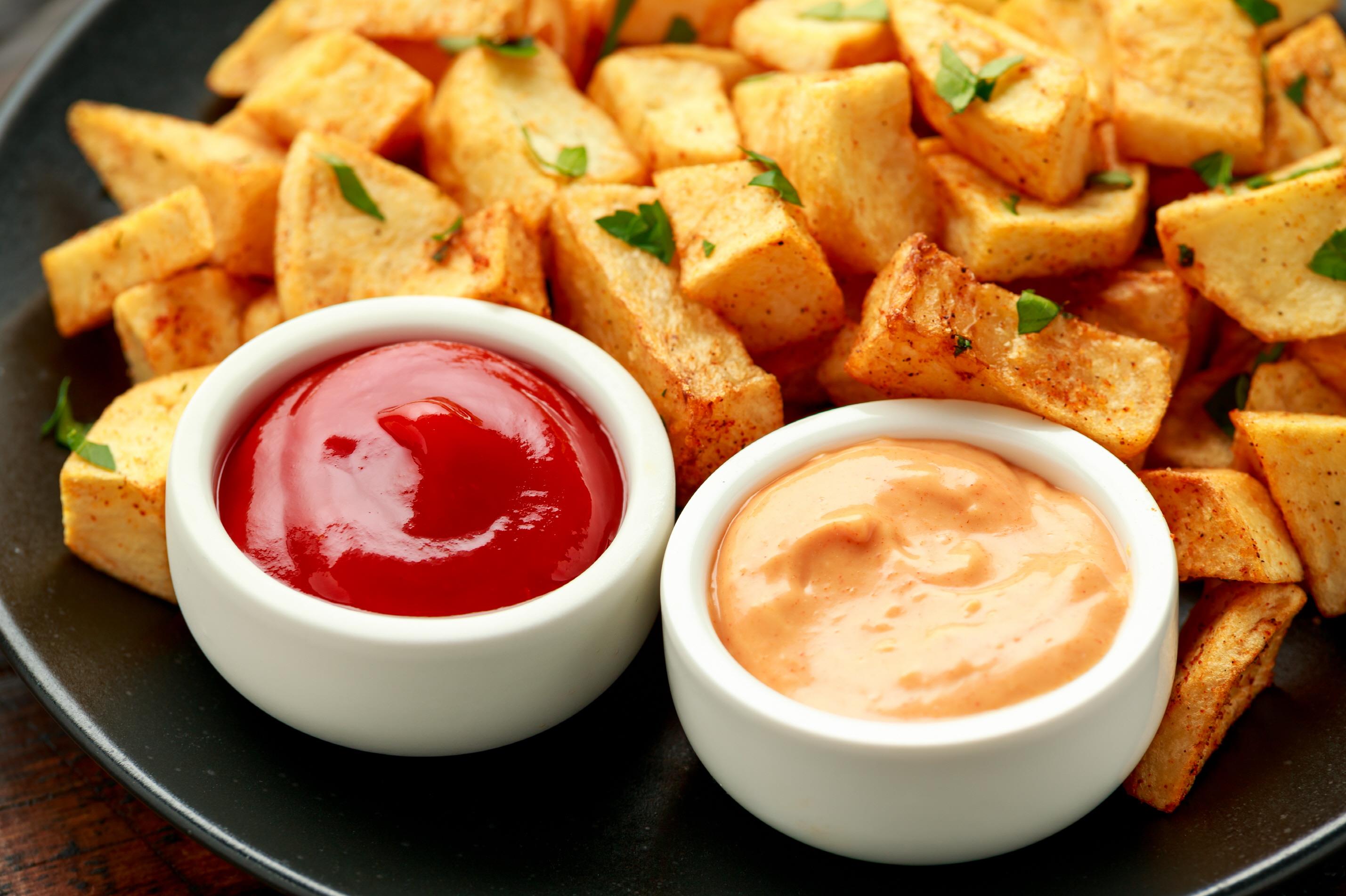 파타타스 브라바스  patatas bravas