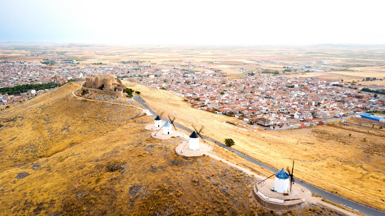 콘수에그라 풍차 마을  Molinos de Viento de Consuegra