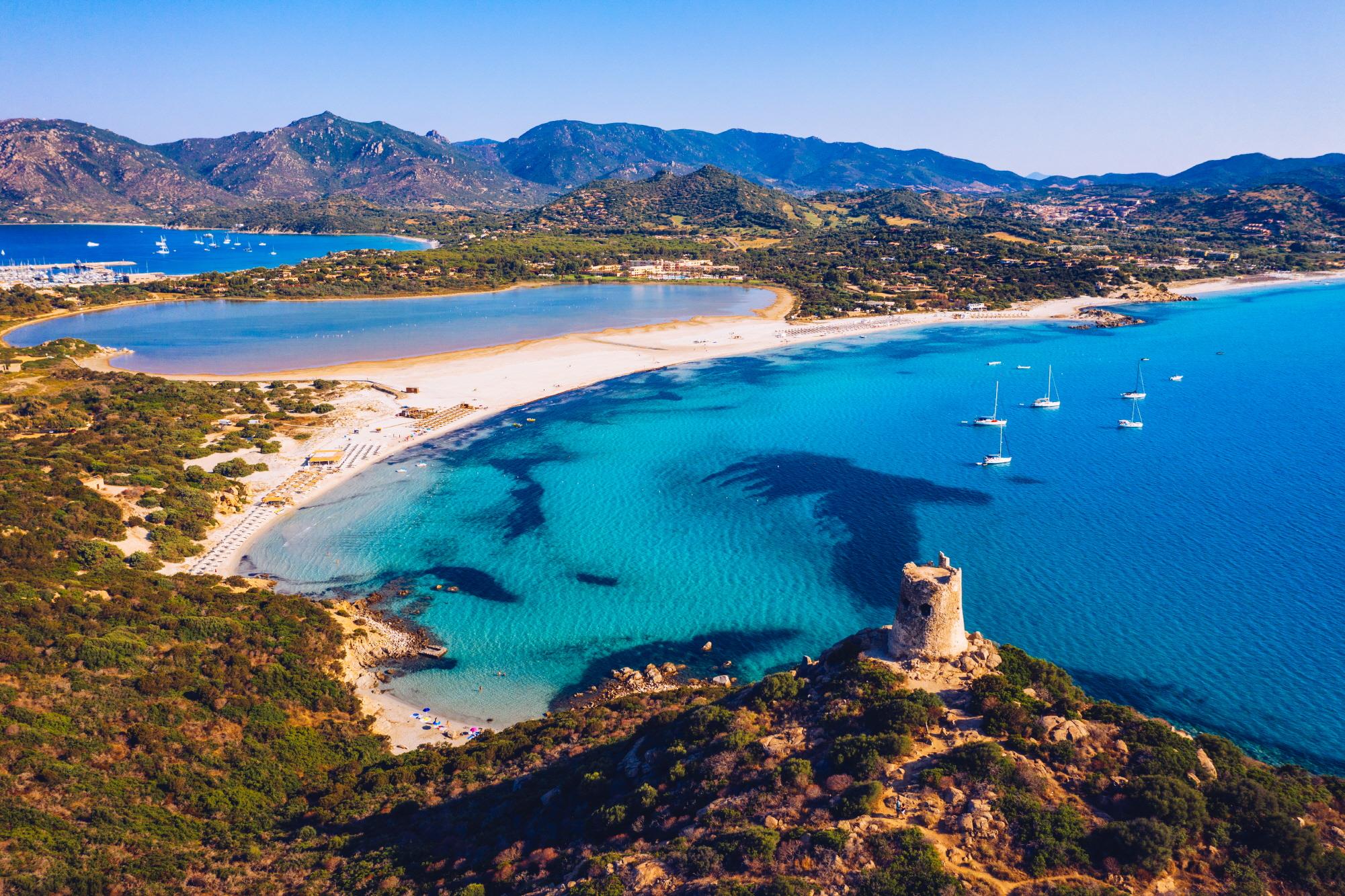 포르토 지운코 비치  Porto Giunco beach