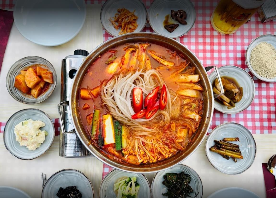 트로야 한식당  Korean Restaurant Troja