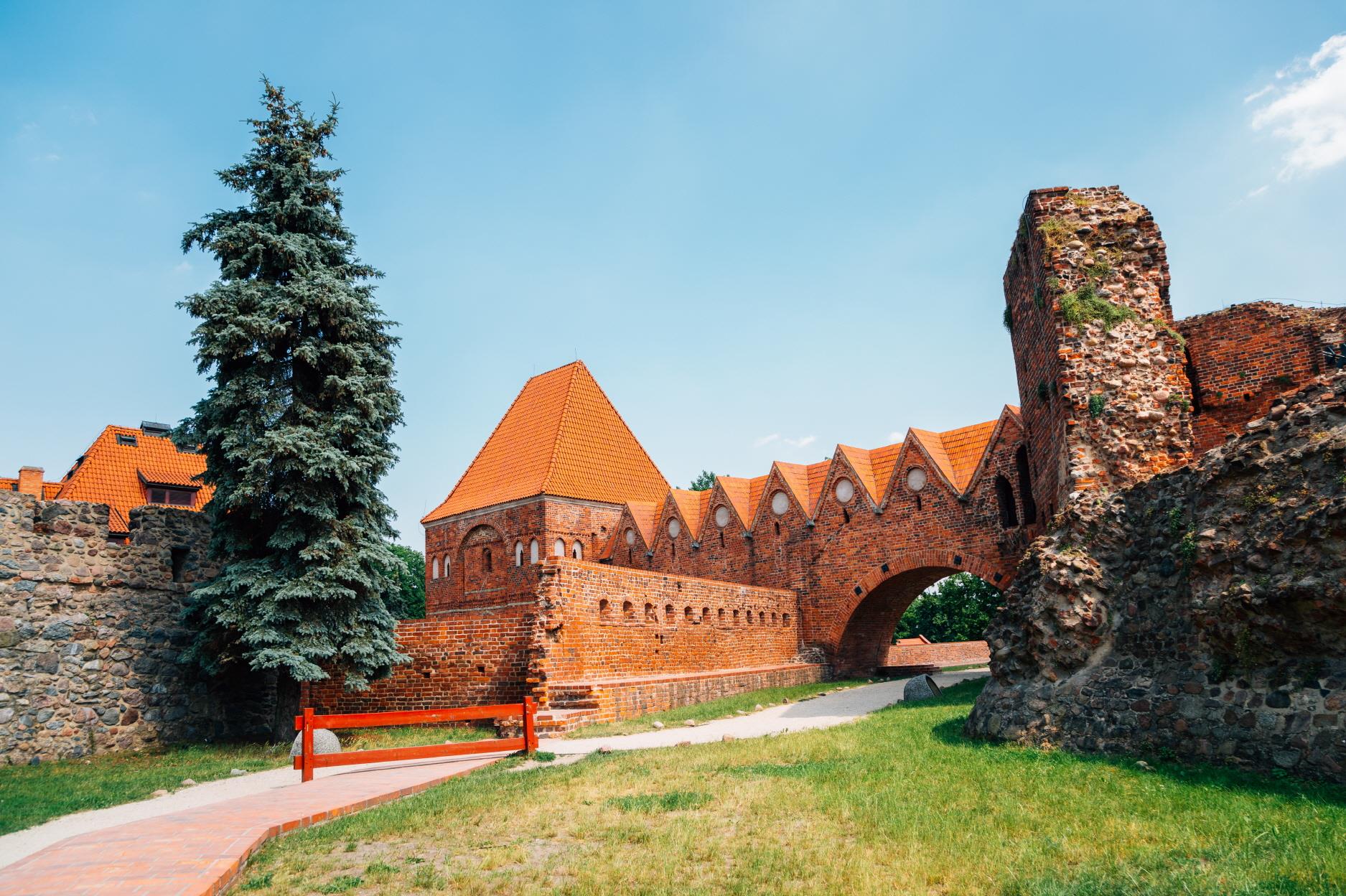 튜턴 기사단 성  Teutonic Castle