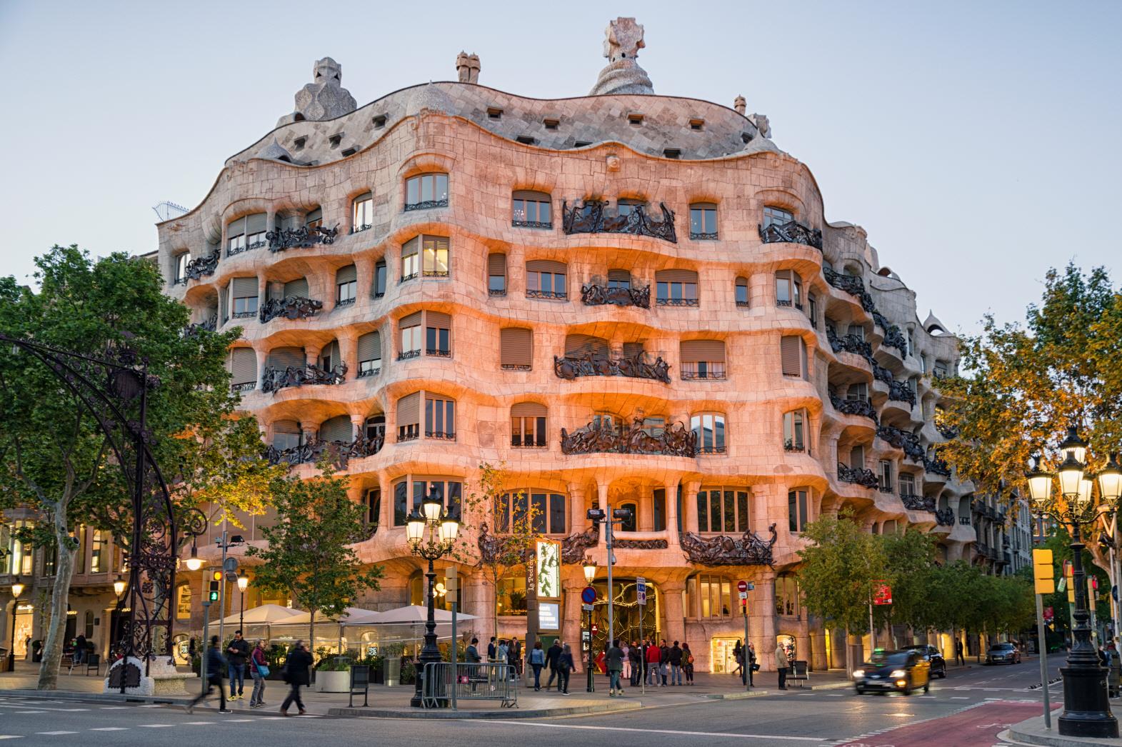 까사 밀라  Casa Mila