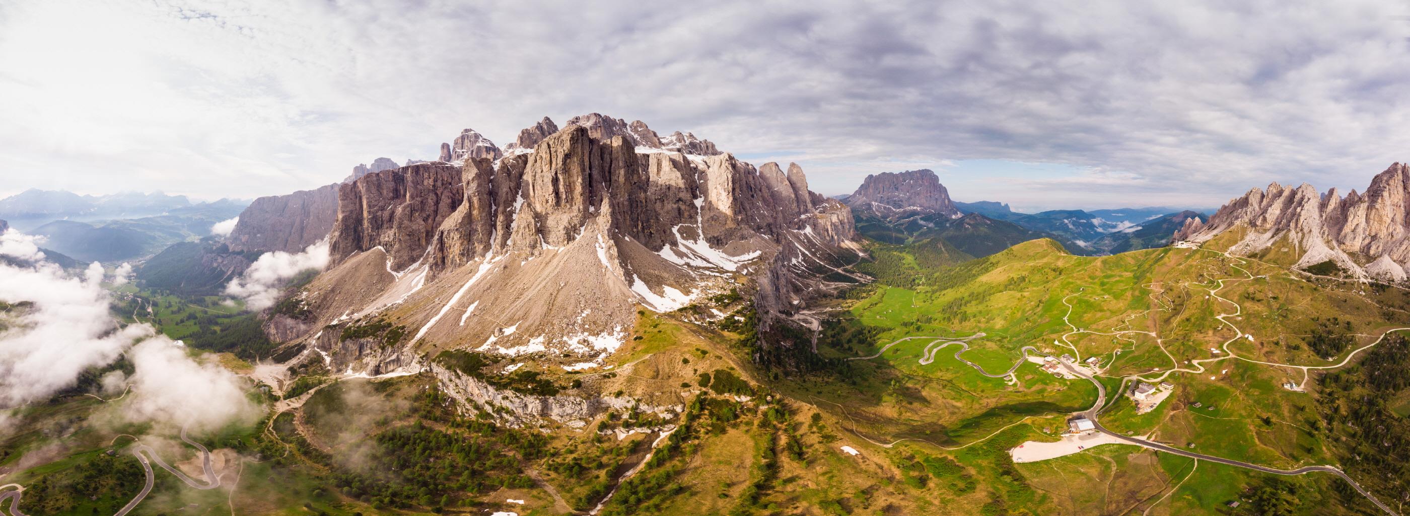 파소 디 발 가르데나  passo di Val Gardena