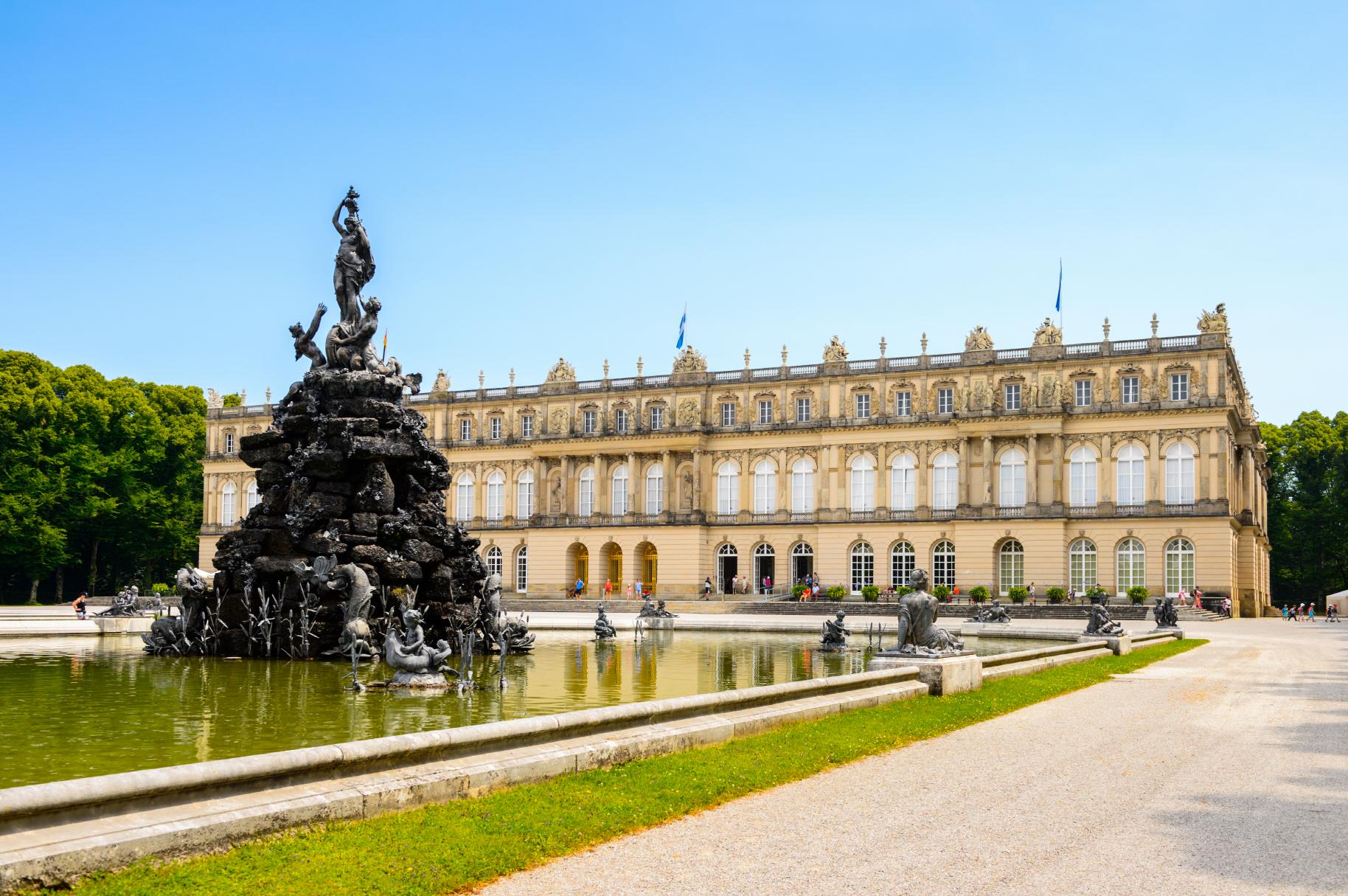 헤렌킴제 성  Herrenchiemsee Castle