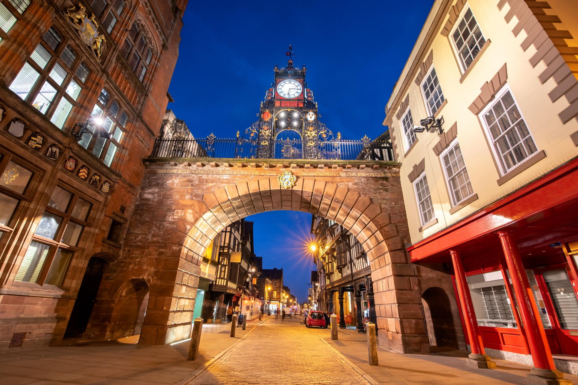 체스터 이스트게이트와 시계탑  Chester Eastgate and clock tower