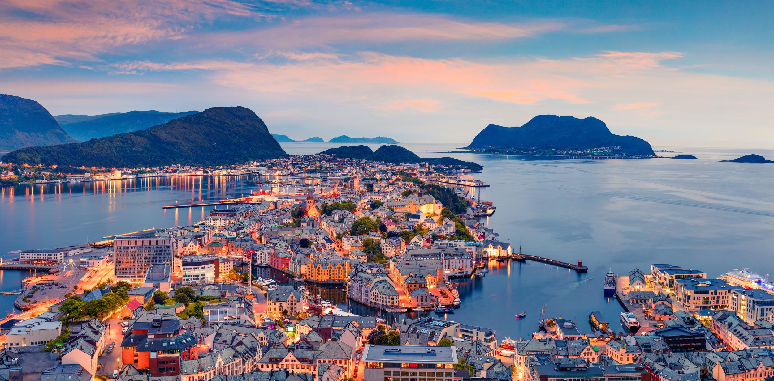 올레순 시내  Alesund