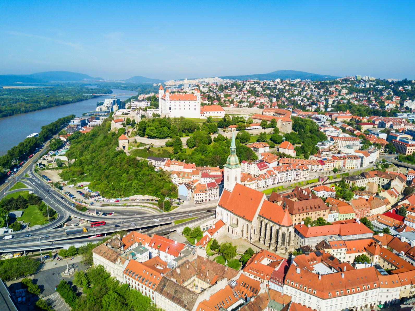 브라티슬라바 성  Bratislava Castle