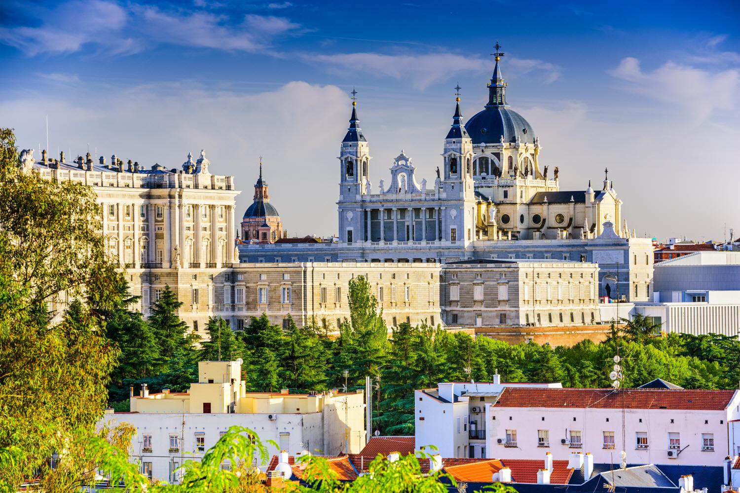 알무데나 대성당  Almudena Cathedral