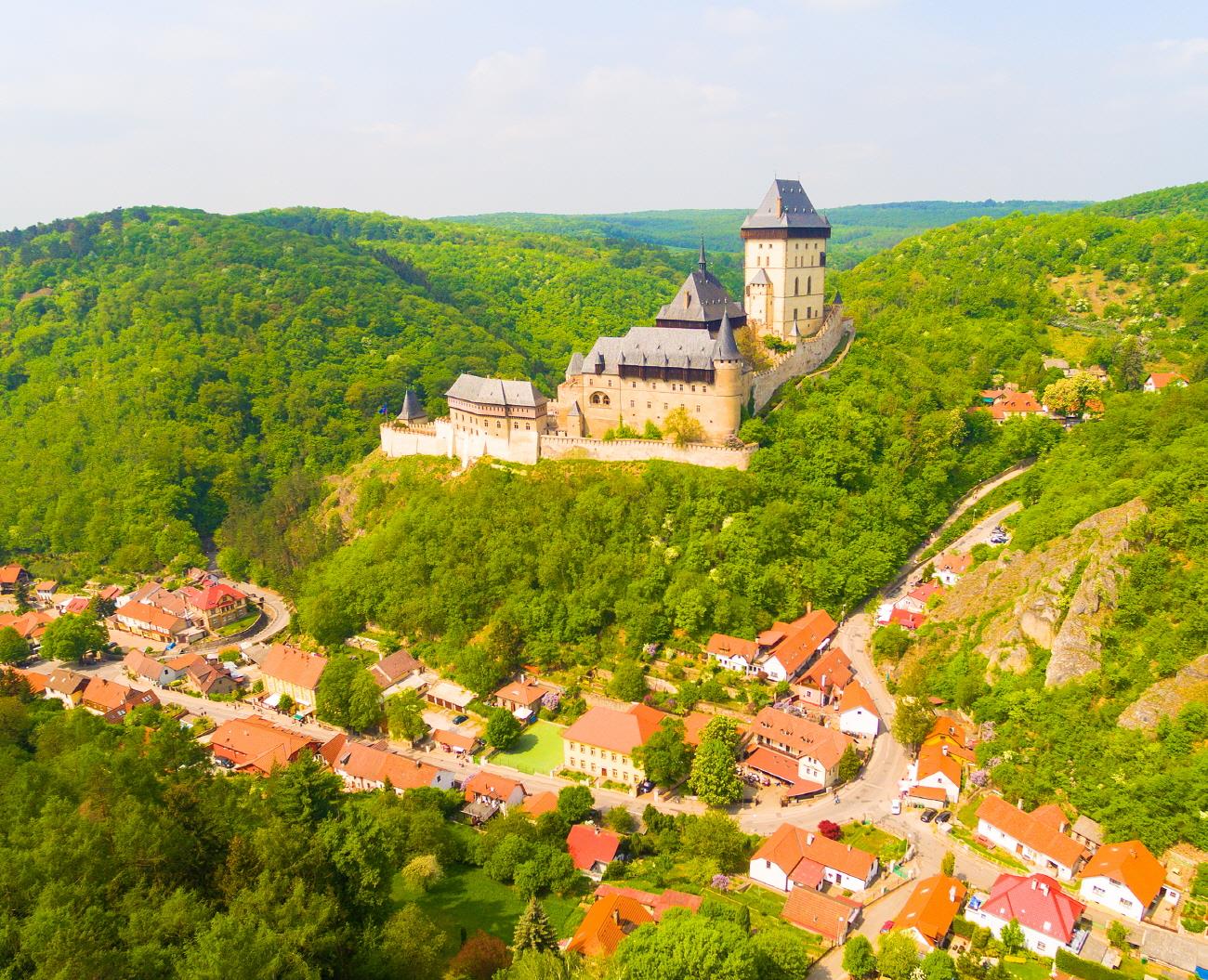 까를슈테인 성  Karlstejn Castle