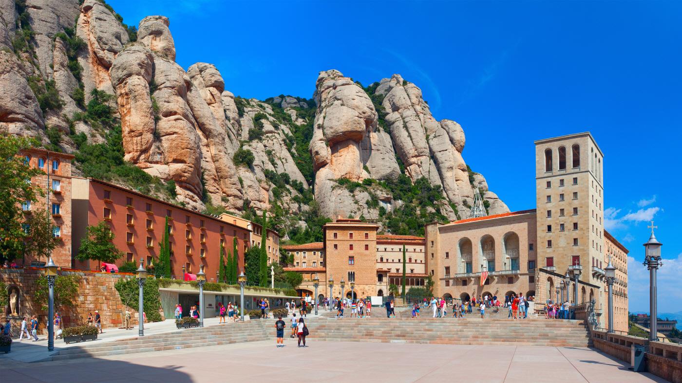 몬세라트 수도원  Monasterio de Montserrat