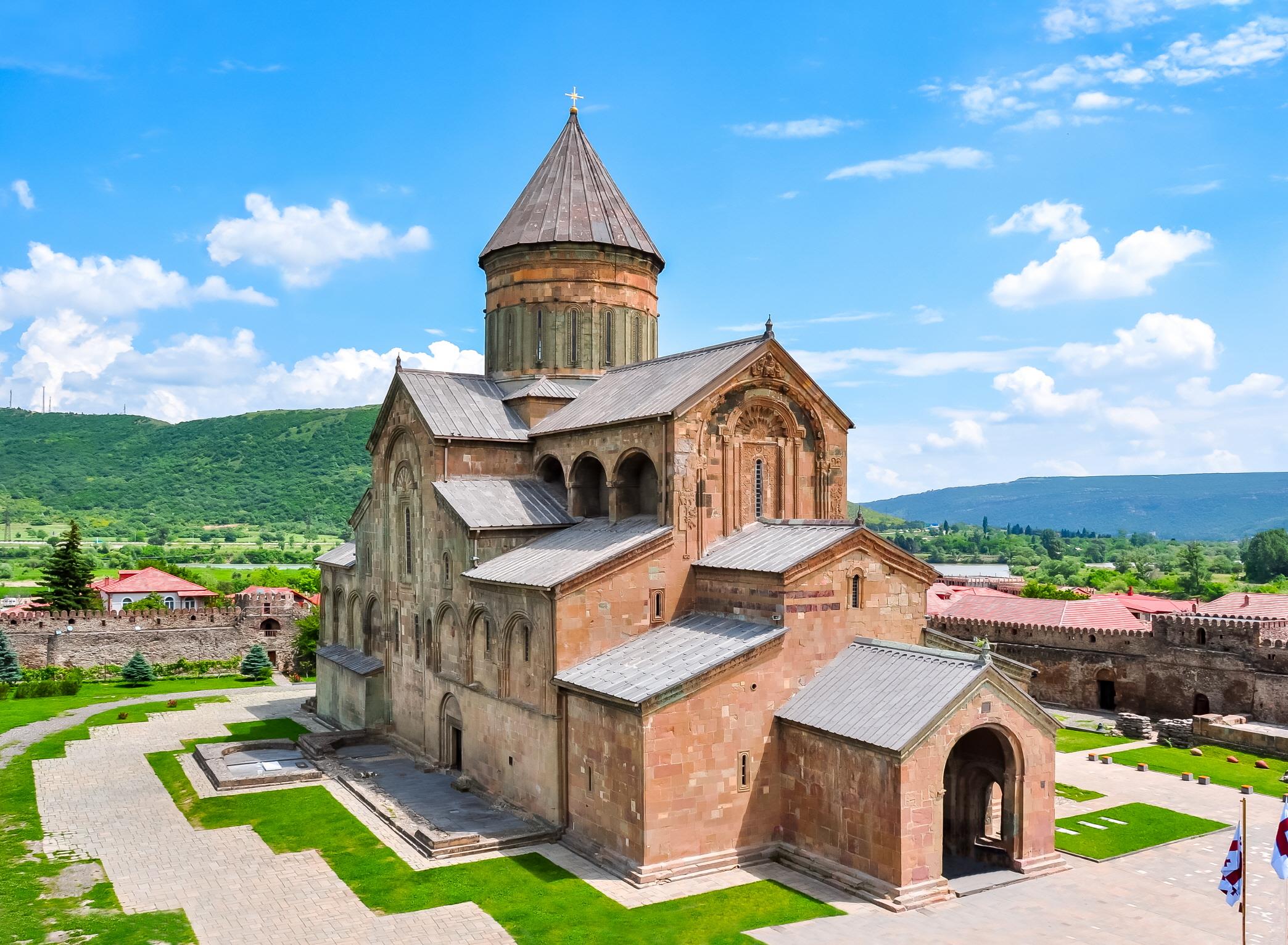 스베티츠호벨리 대성당  Svetitskhoveli Cathedral