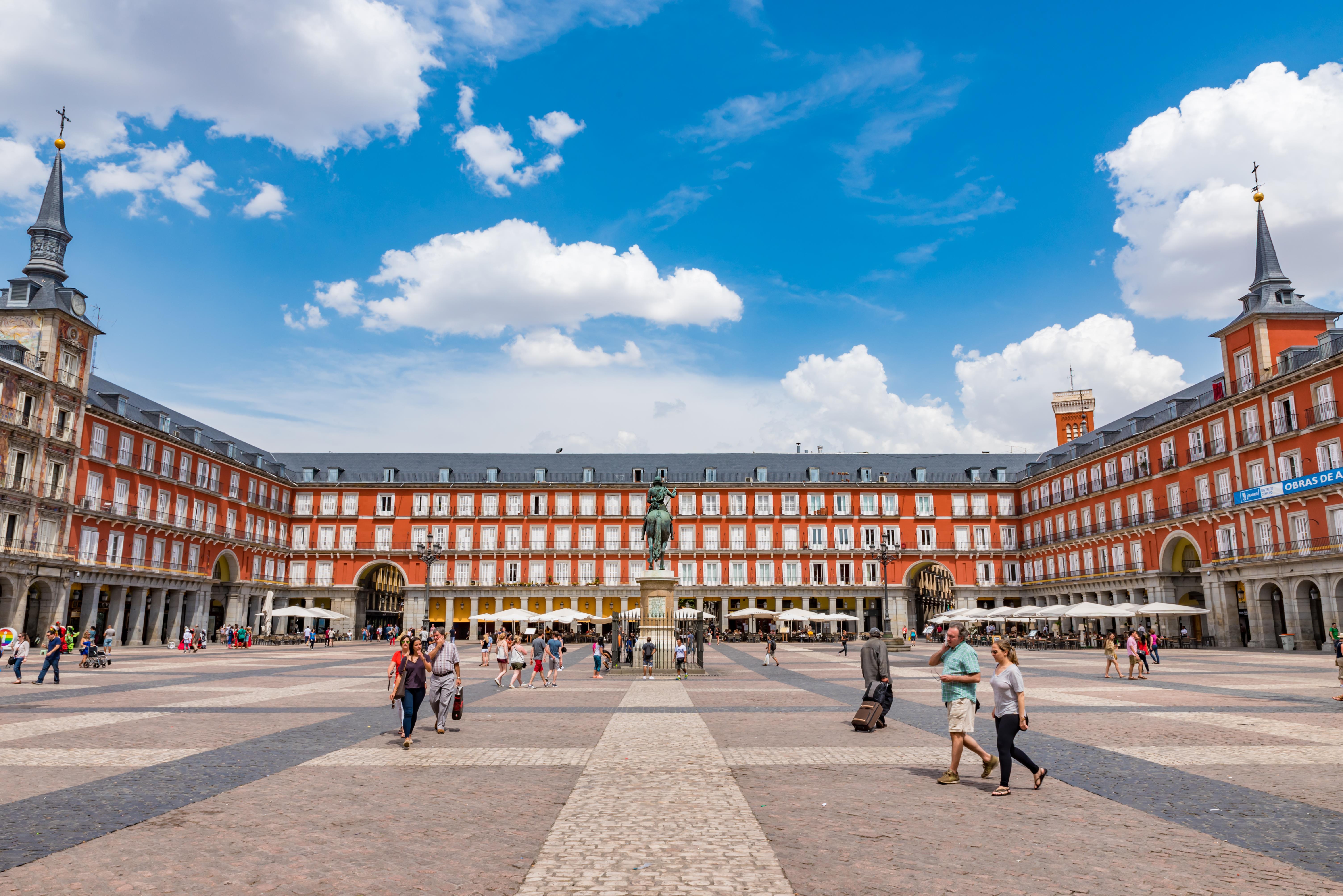 마드리드 마요르 광장  (Plaza Mayor de Madrid)