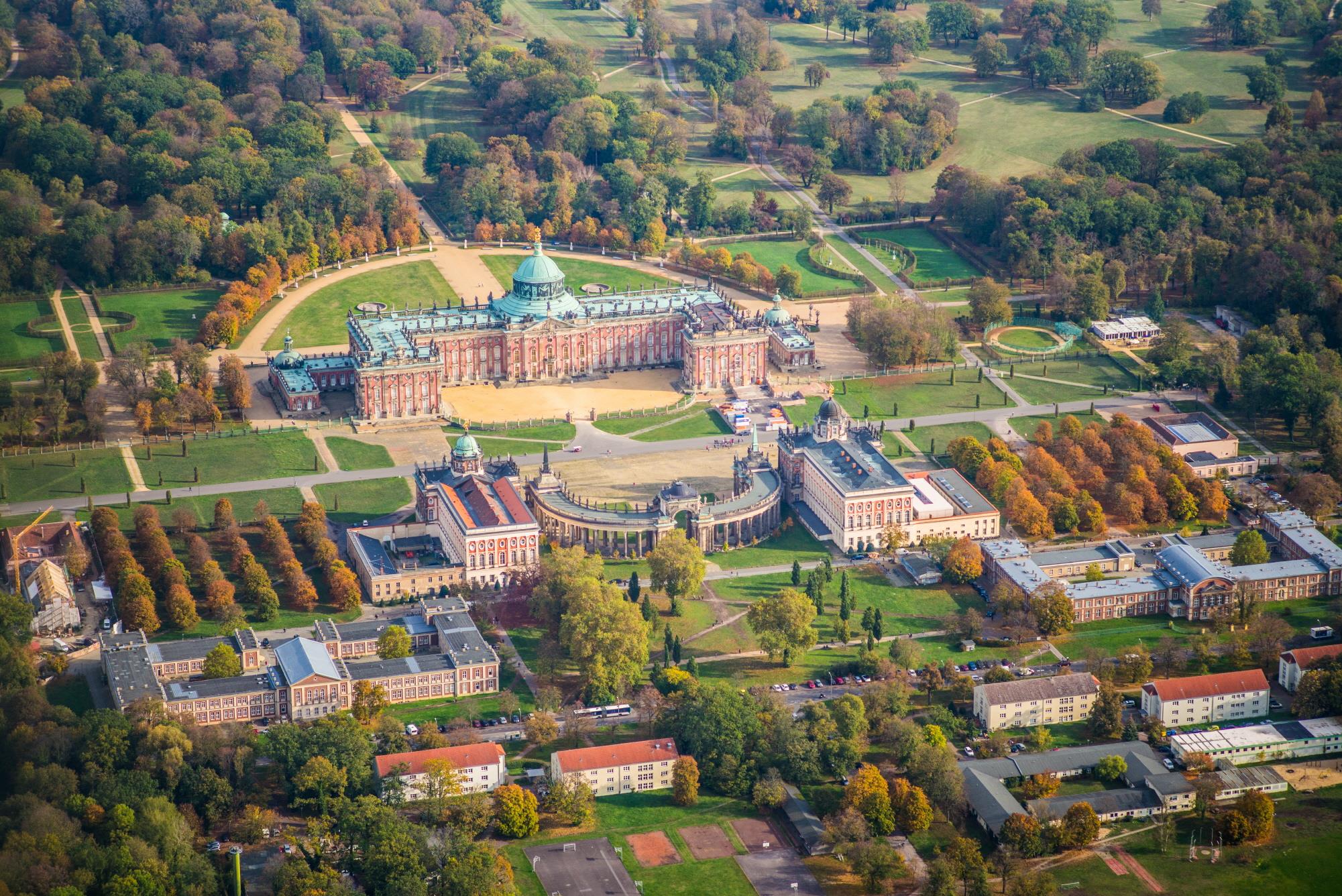 상수시 신궁전  Neues Palais in Sanssouci park