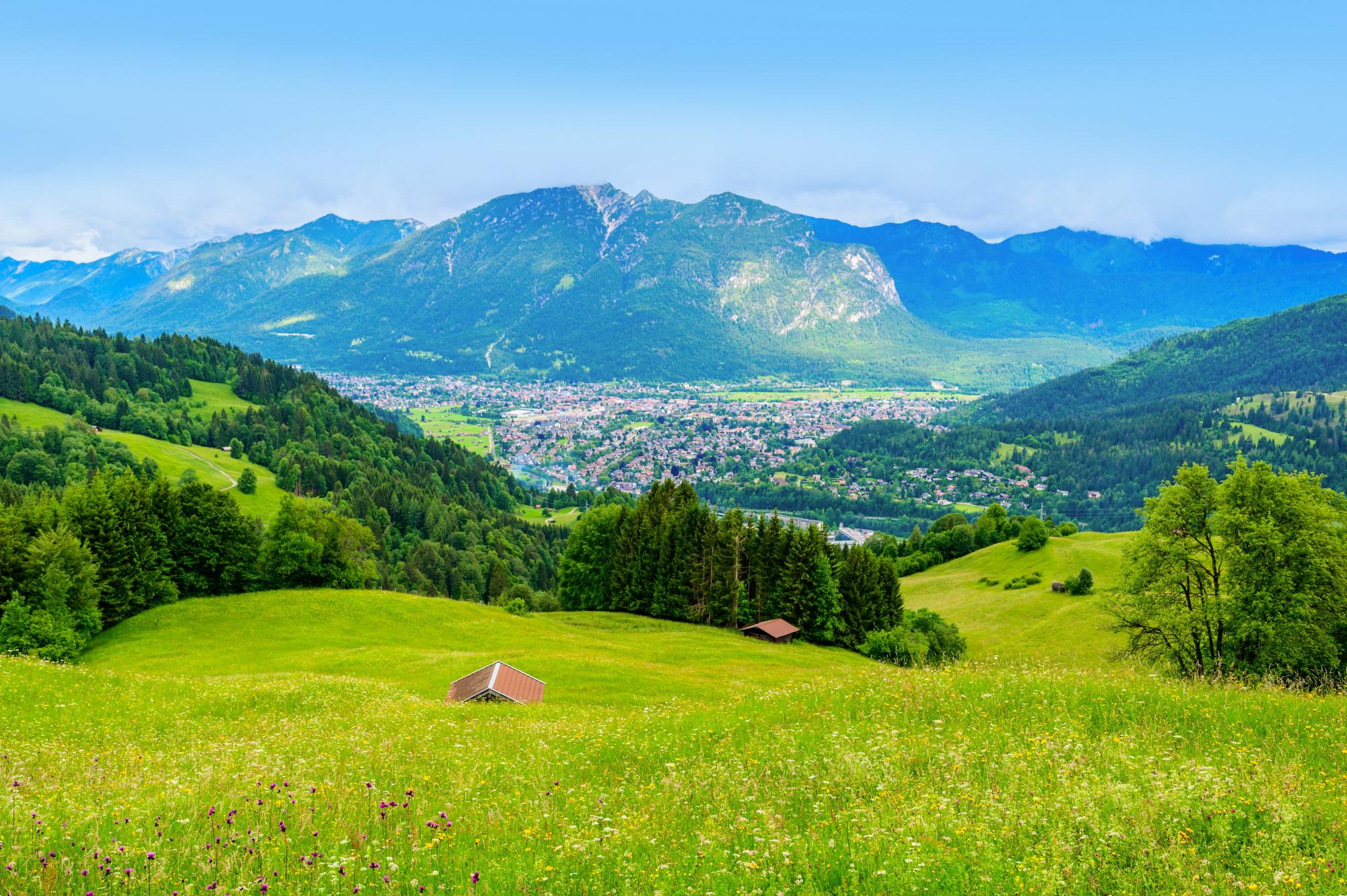 가르미슈파르텐키르헨 마을  GARMISCH-PARTENKIRCHEN