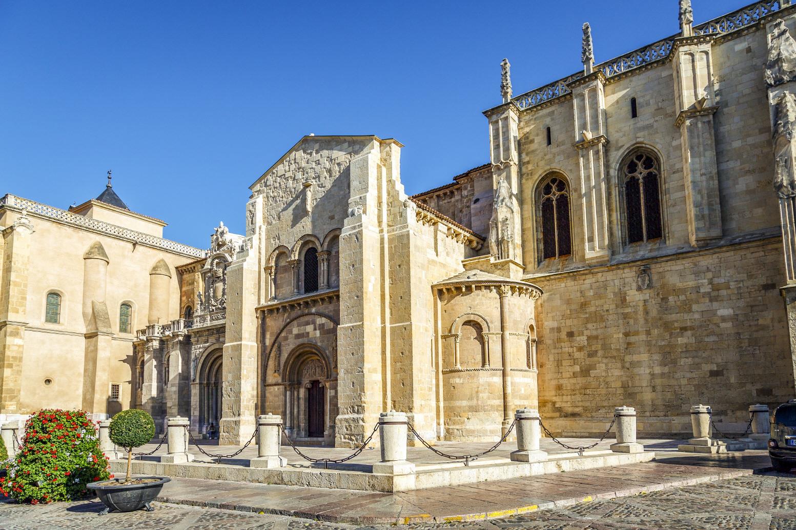 레온 산이시드로 성당  Basilica de San Isidoro