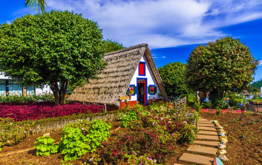 마데이라 전통주택  Traditional House in Santana