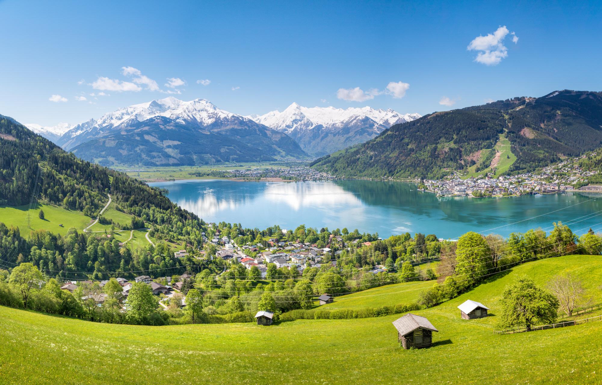 첼암제 마을  Zell am See