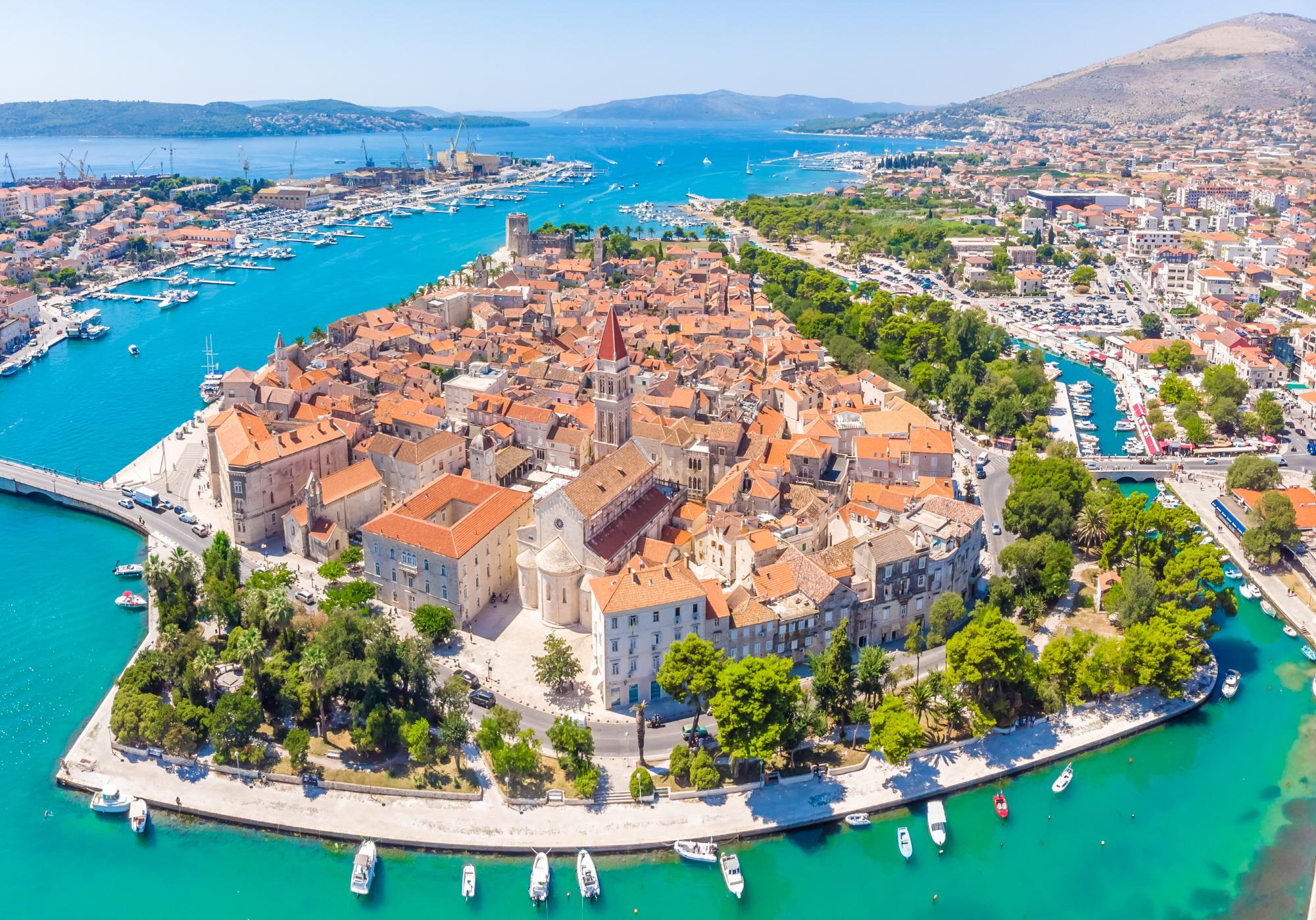 트로기르 시내  TROGIR