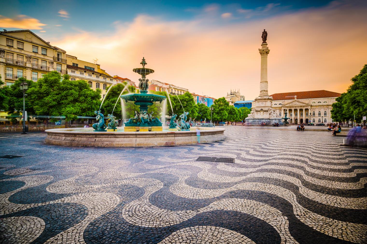 로시우 광장  praça do Rossio