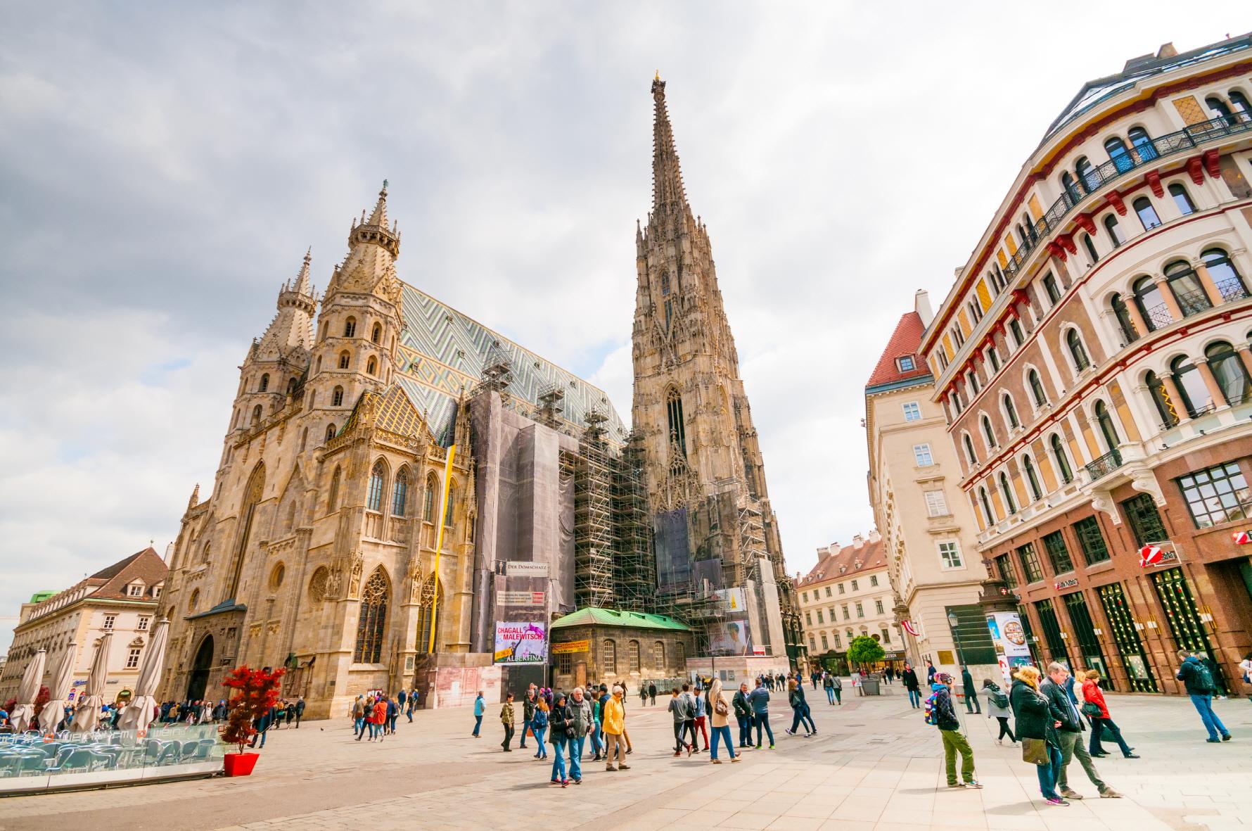 성슈테판 사원  Domkirche St. Stephan