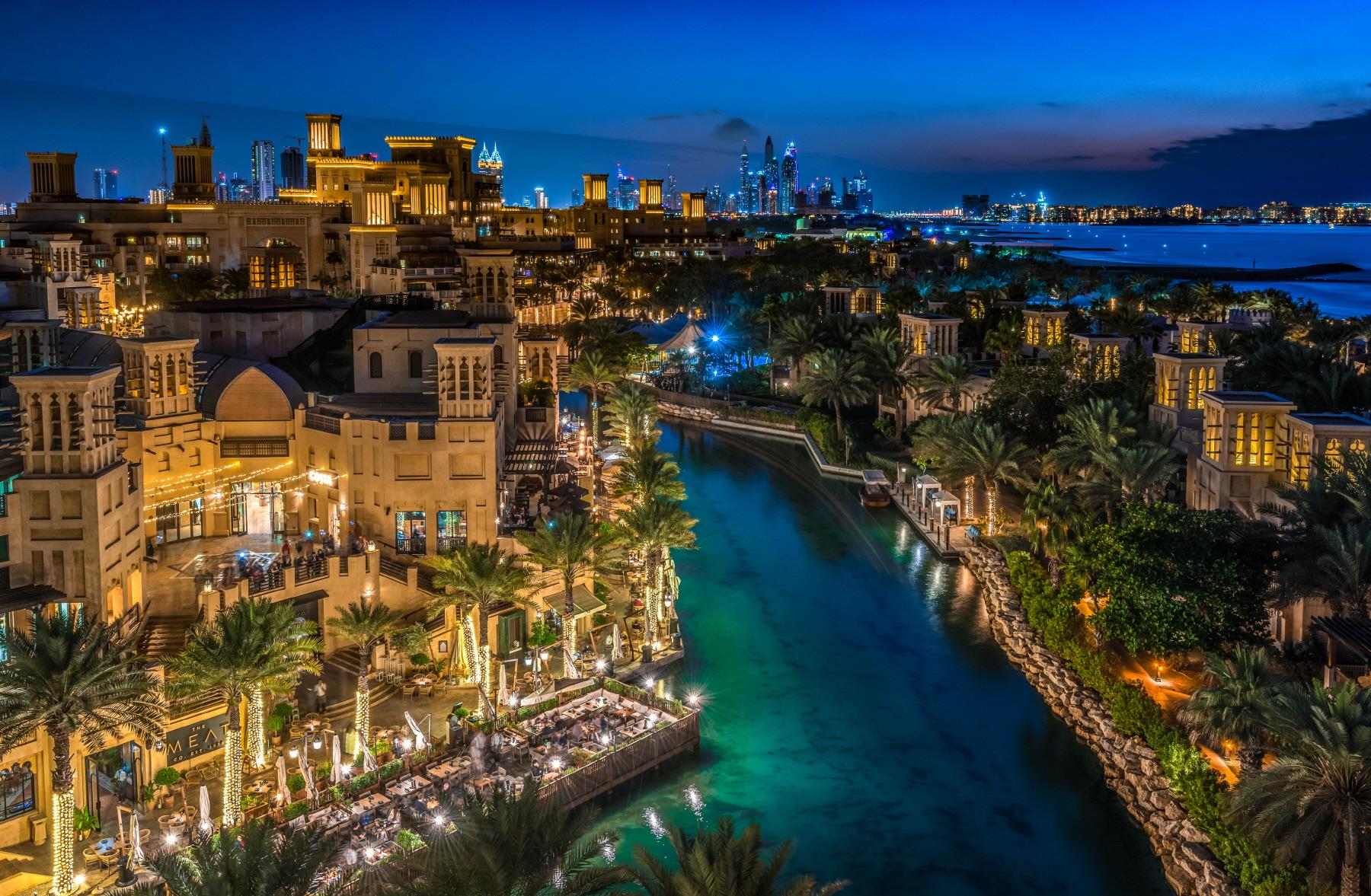 수크 마디낫  Souk Madinat Jumeirah